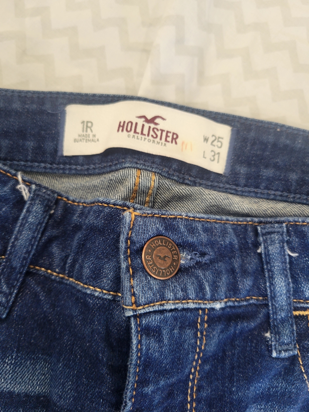 Hollister Women's Distressed Dark Blue Skinny Jeans W25 L 31 - Picture 7 of 11
